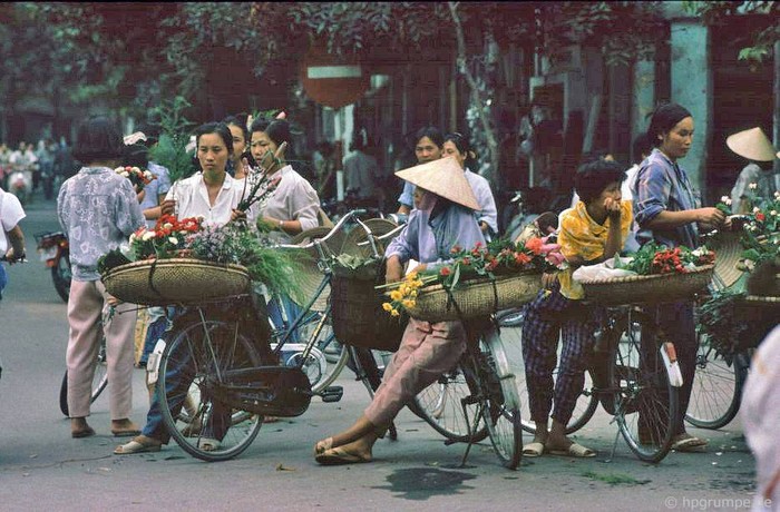 Hàng hoa, Hà Nội 1992.